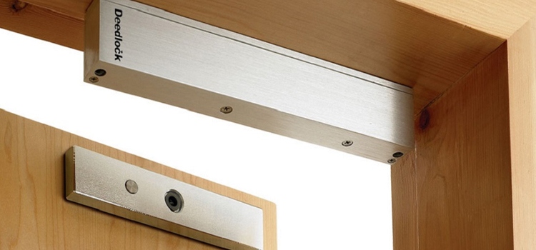 Magnetic lock installation Willows